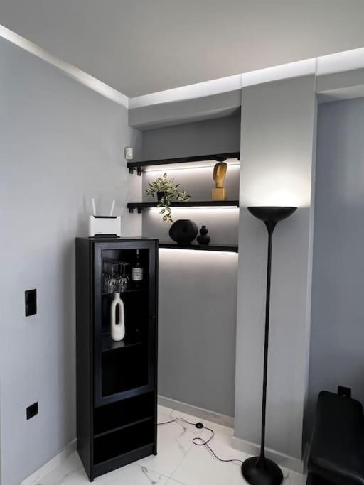 Luxurious, Spacious, Modern, Fully Renovated Apartment Close To Acropolis, Koukaki, Metro Station "Sygrou-Fix" Ateny Zewnętrze zdjęcie