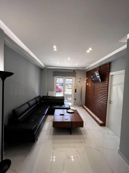 Luxurious, Spacious, Modern, Fully Renovated Apartment Close To Acropolis, Koukaki, Metro Station "Sygrou-Fix" Ateny Zewnętrze zdjęcie